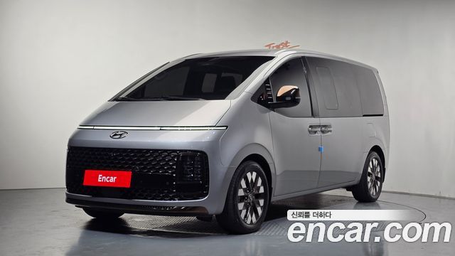 Hyundai Staria Lounge 7-Seater Inspiration
