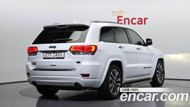 Jeep Grand Cherokee 3.0 Diesel Overland WK2 2018 — фото 2