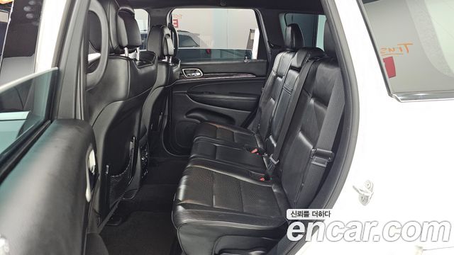 Jeep Grand Cherokee 3.0 Diesel Overland WK2 2018 — фото 12