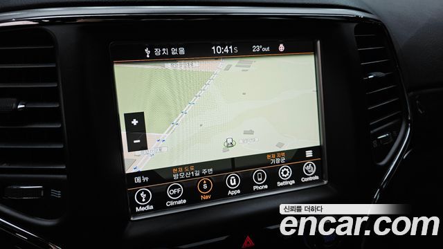 Jeep Grand Cherokee 3.0 Diesel Overland WK2 2018 — фото 14