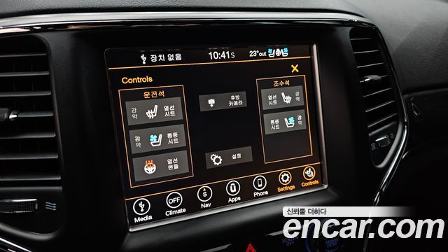 Jeep Grand Cherokee 3.0 Diesel Overland WK2 2018 — фото 18