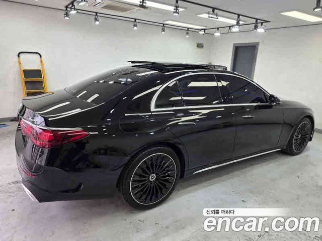 Mercedes-Benz E-Class (W214) E300 4MATIC AMG Line 2026 — фото 5