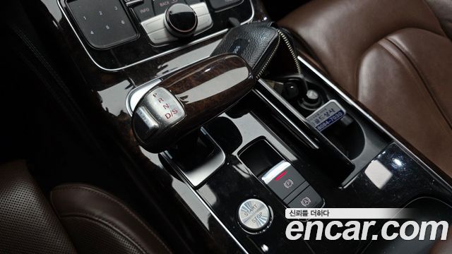 Audi A8 4.2 TDI Quattro LWB D4 2013 — фото 9