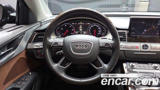 Audi A8 4.2 TDI Quattro LWB D4 2013 — фото 13