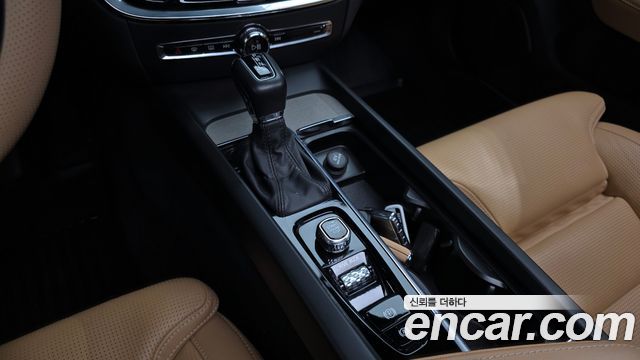 Volvo V60 Cross Country (II) T5 Pro AWD 2020 — фото 9