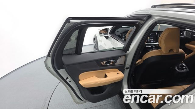 Volvo V60 Cross Country (II) T5 Pro AWD 2020 — фото 31