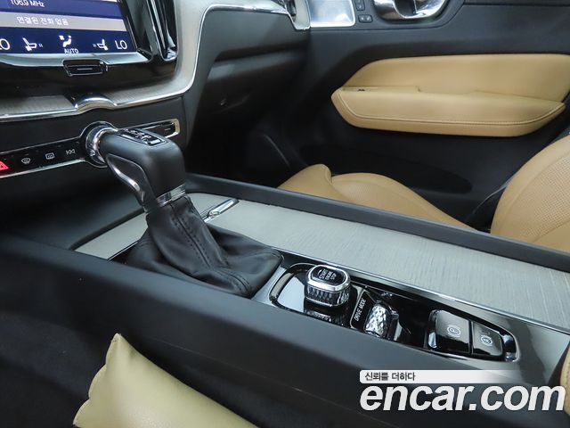 Volvo XC60 (II) T6 Inscription 2018 — фото 15