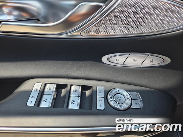 Genesis GV70 2.5T Gasoline AWD 2024 — фото 17