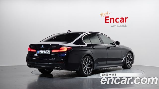 BMW 5 Series (G30) 530i xDrive M Sport Package 2023 — фото 2