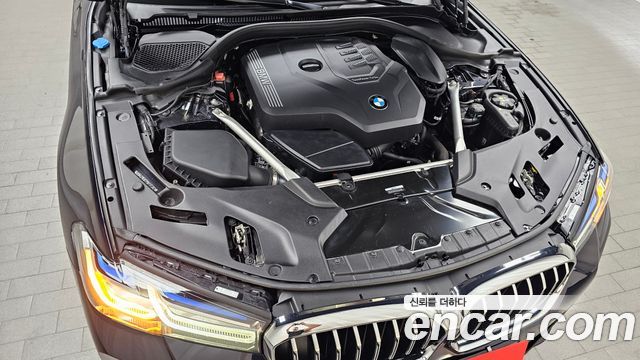 BMW 5 Series (G30) 530i xDrive M Sport Package 2023 — фото 6