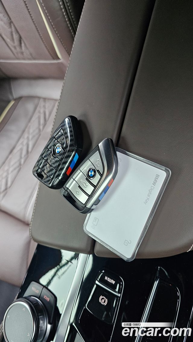 BMW 5 Series (G30) 530i xDrive M Sport Package 2023 — фото 18