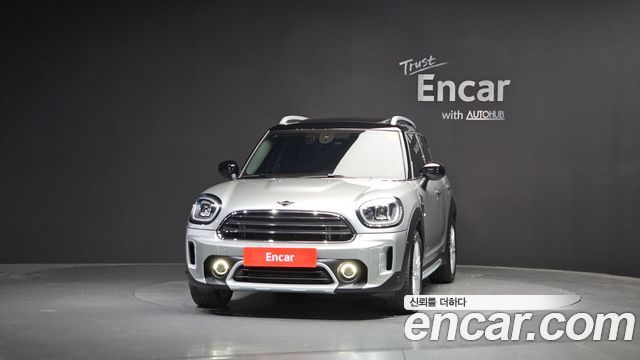 MINI Cooper Countryman Classic Plus Launch Pack 2nd Gen 2023 — фото 3