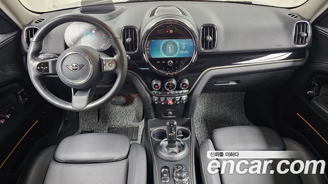 MINI Cooper Countryman Classic Plus Launch Pack 2nd Gen 2023 — фото 7