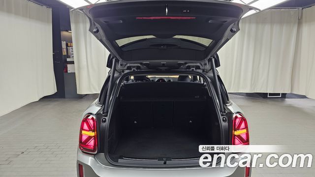 MINI Cooper Countryman Classic Plus Launch Pack 2nd Gen 2023 — фото 16
