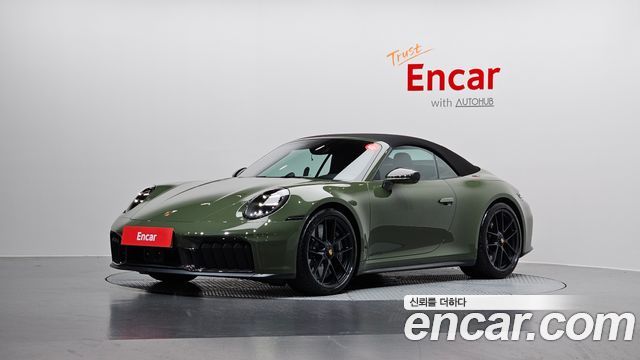 Porsche 911 (992) Carrera 4 GTS Cabriolet