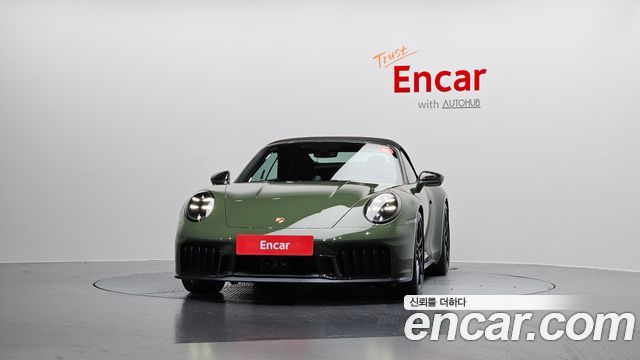 Porsche 911 (992) Carrera 4 GTS Cabriolet 2025 — фото 3