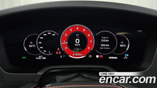 Porsche 911 (992) Carrera 4 GTS Cabriolet 2025 — фото 8