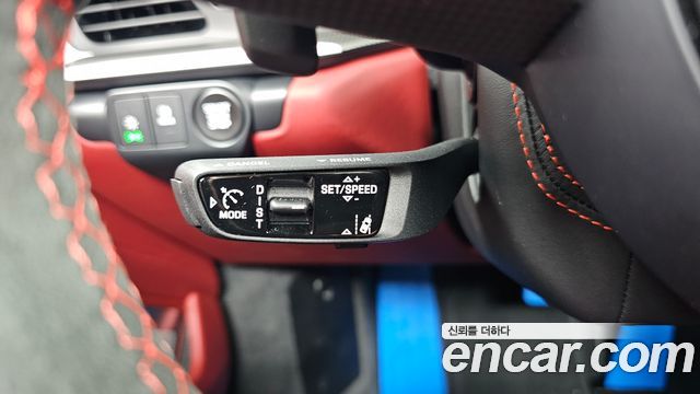 Porsche 911 (992) Carrera 4 GTS Cabriolet 2025 — фото 23
