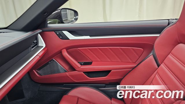 Porsche 911 (992) Carrera 4 GTS Cabriolet 2025 — фото 31