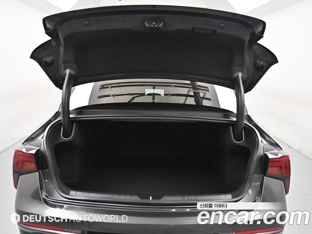 Kia K5 (III) 2.0 Prestige 2024 — фото 23