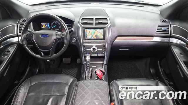 Ford Explorer 2.3 Limited 4WD 5th 2017 — фото 7