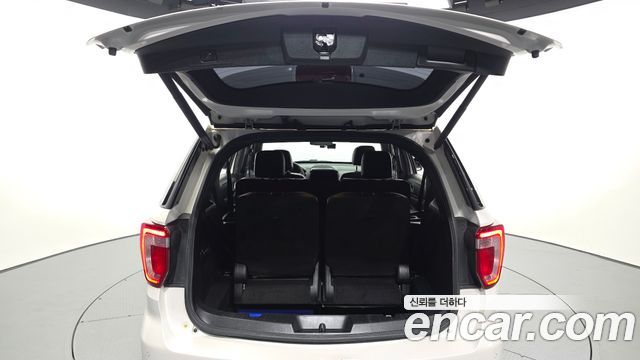 Ford Explorer 2.3 Limited 4WD 5th 2017 — фото 20