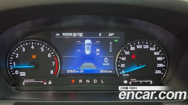 Ford Explorer (VI) 2.3 LimIted 4WD 2021 — фото 8