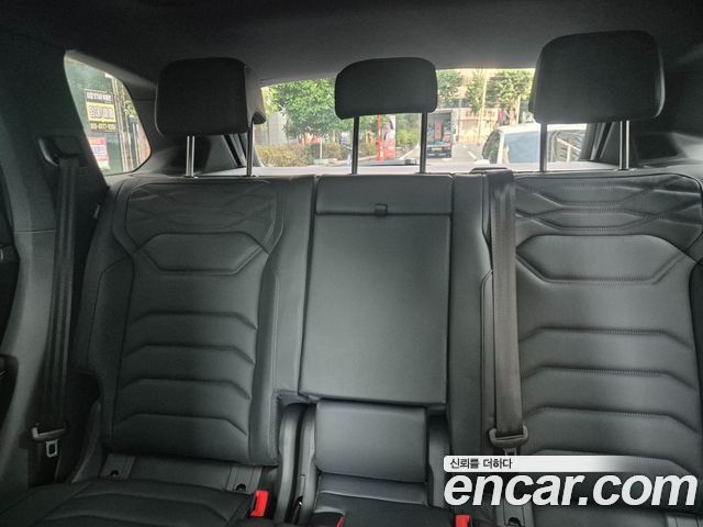 Volkswagen Touareg (III) 3.0 TDI R-Line 2026 — фото 9