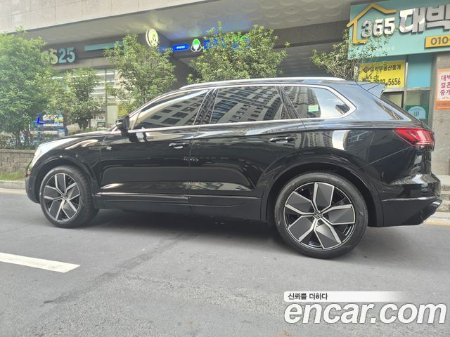 Volkswagen Touareg (III) 3.0 TDI R-Line 2026 — фото 22