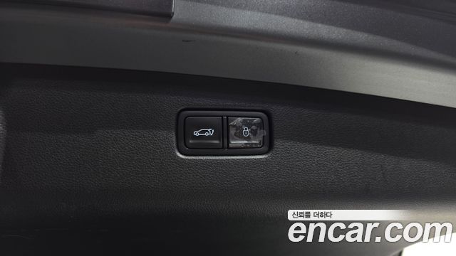Genesis Electrified (GV70) e-AWD 2022 — фото 19