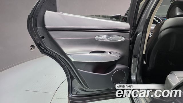 Genesis Electrified (GV70) e-AWD 2022 — фото 25