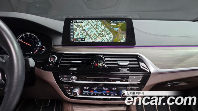 BMW 5 Series (G30) 530i M Sport Package Plus 2018 — фото 17