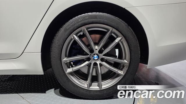 BMW 5 Series (G30) 530i M Sport Package Plus 2018 — фото 21
