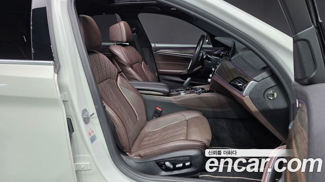 BMW 5 Series (G30) 530i M Sport Package Plus 2018 — фото 26