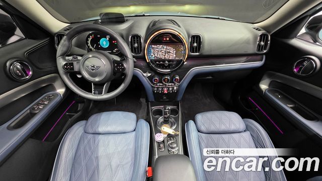 MINI Cooper S Countryman ALL4 Classic Launch Pack 2nd 2023 — фото 7
