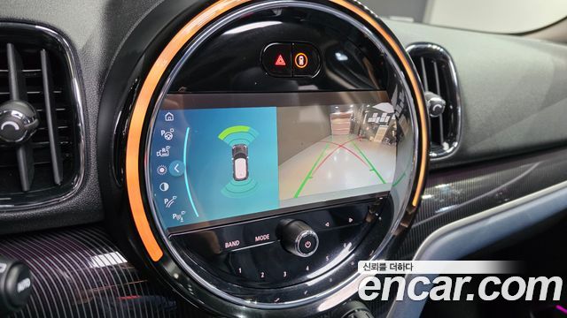 MINI Cooper S Countryman ALL4 Classic Launch Pack 2nd 2023 — фото 14