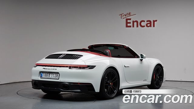 Porsche 911 (992) Carrera 4 GTS Cabriolet 2024 — фото 2