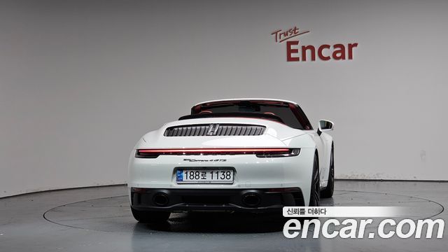 Porsche 911 (992) Carrera 4 GTS Cabriolet 2024 — фото 4