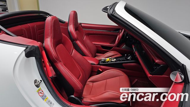 Porsche 911 (992) Carrera 4 GTS Cabriolet 2024 — фото 32