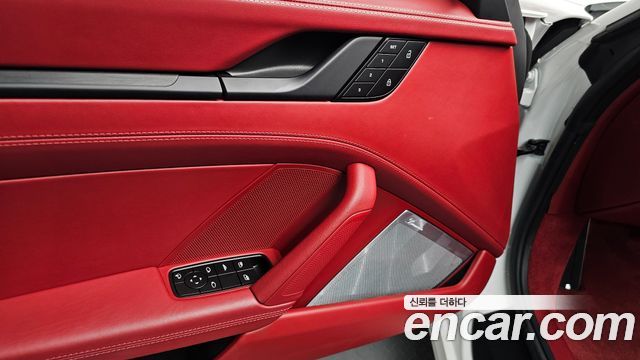 Porsche 911 (992) Carrera 4 GTS Cabriolet 2024 — фото 35