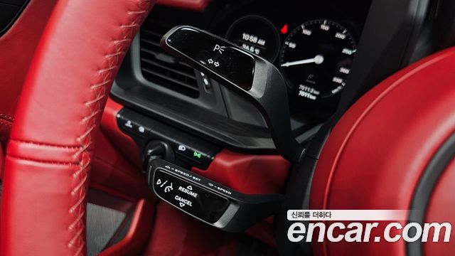 Porsche 911 (992) Carrera 4 GTS Cabriolet 2024 — фото 36