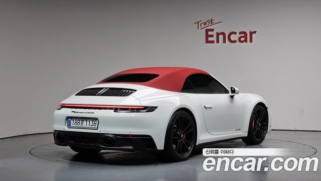 Porsche 911 (992) Carrera 4 GTS Cabriolet 2024 — фото 40