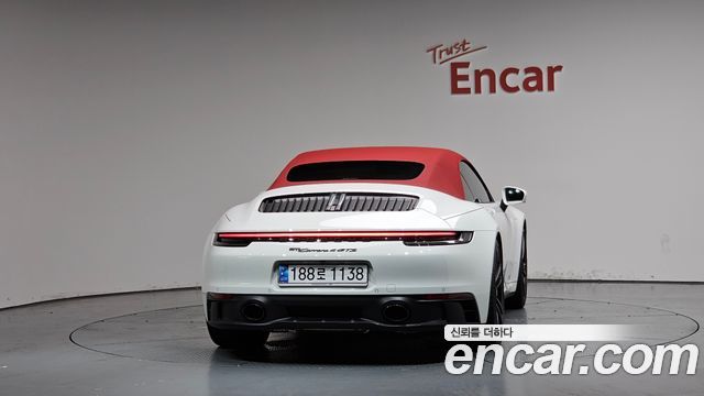 Porsche 911 (992) Carrera 4 GTS Cabriolet 2024 — фото 43