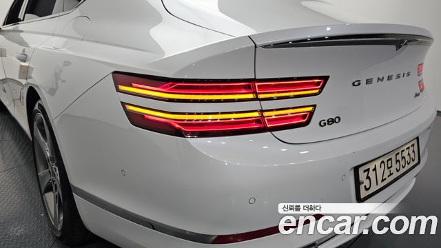 Genesis G80 (RG3) Gasoline 2.5 Turbo AWD 2022 — фото 23
