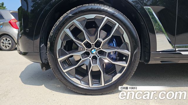 BMW X7 (G07) xDrive 40i M Sport 6STR 2025 — фото 5