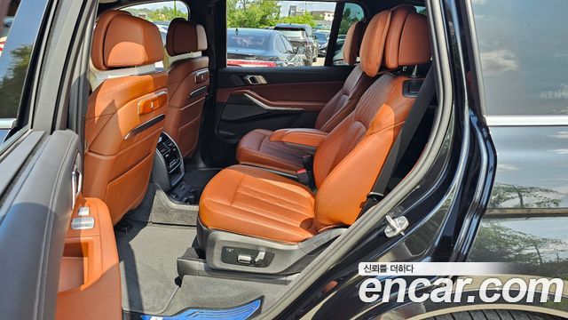 BMW X7 (G07) xDrive 40i M Sport 6STR 2025 — фото 11