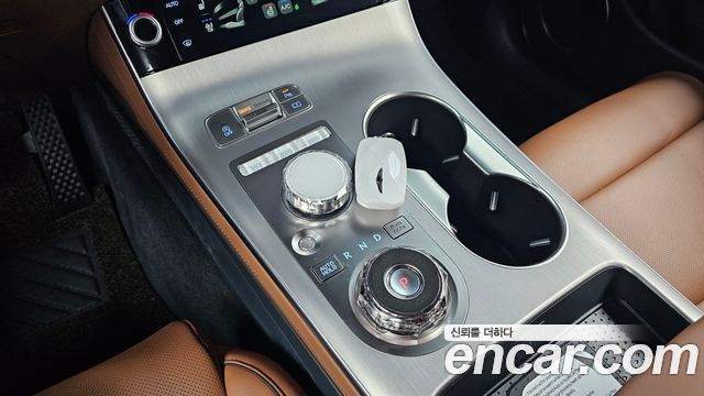 Genesis GV70 2.5T Gasoline AWD 2026 — фото 9