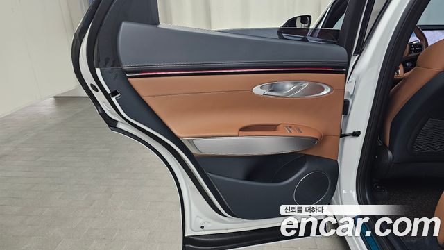 Genesis GV70 2.5T Gasoline AWD 2026 — фото 25