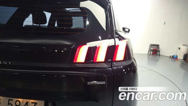 Peugeot 5008 (II) 1.6 BlueHDi GT Line 2019 — фото 23