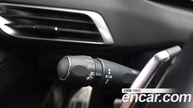 Peugeot 5008 (II) 1.6 BlueHDi GT Line 2019 — фото 29